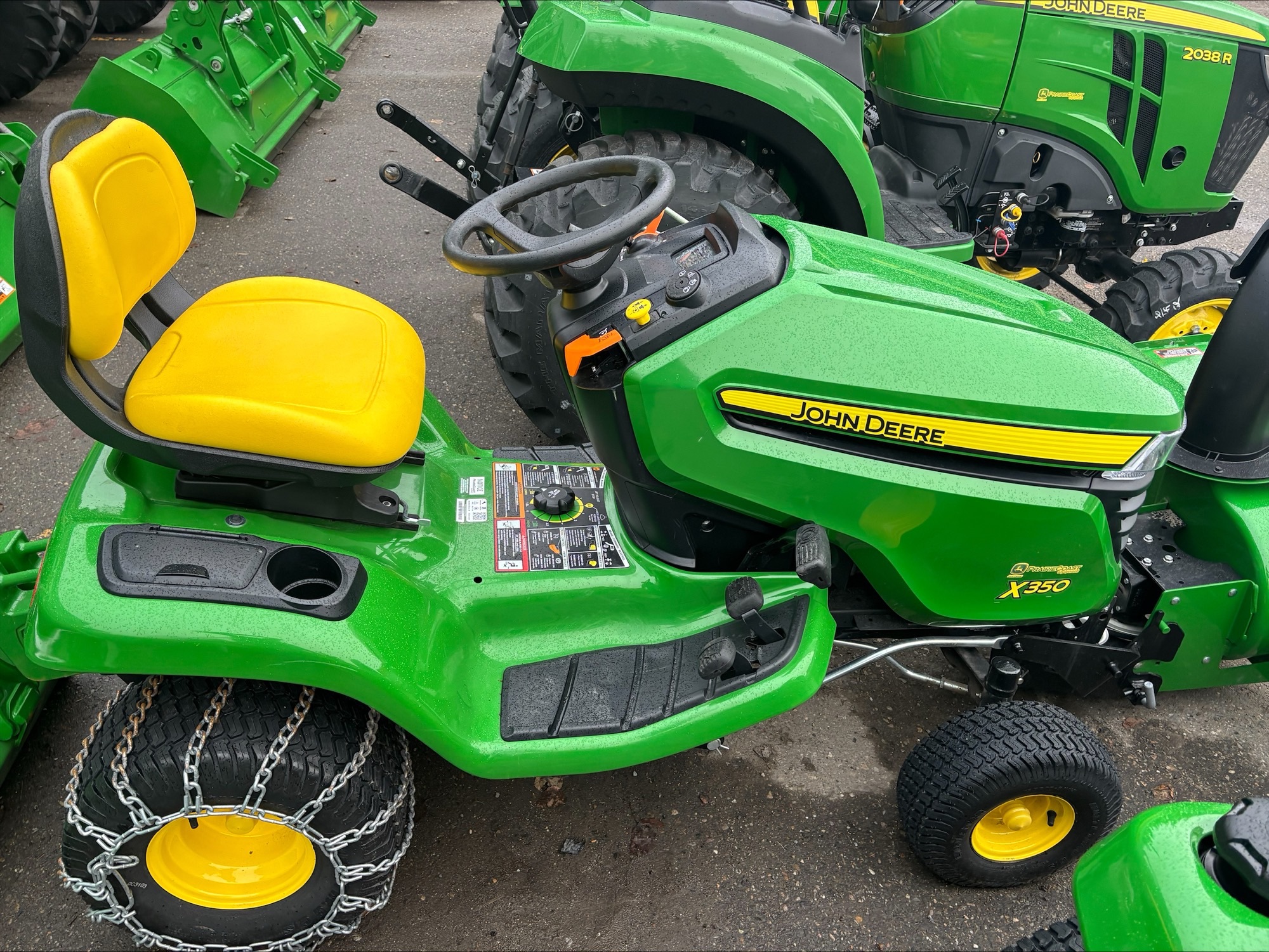 2025 John Deere X350 42A Image 5