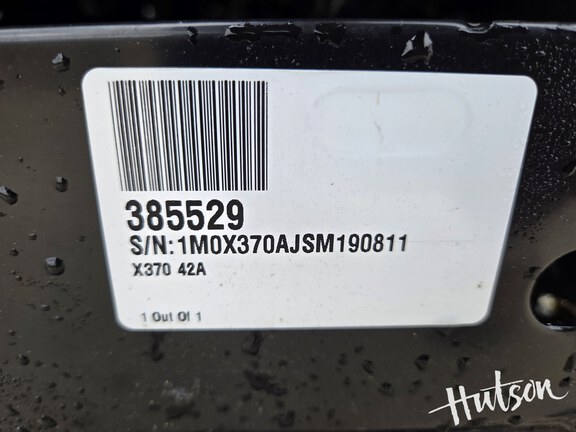 Photo of 2025 John Deere X370
