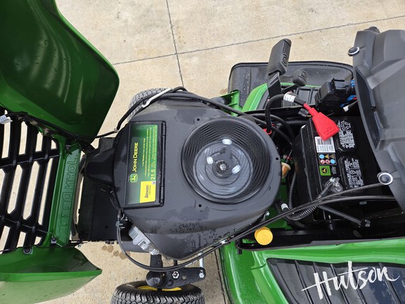 Photo of 2025 John Deere X370
