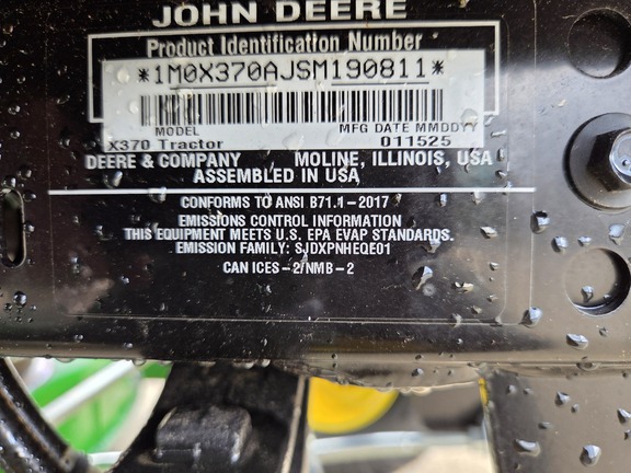 Photo of 2025 John Deere X370