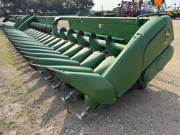  John Deere 718C