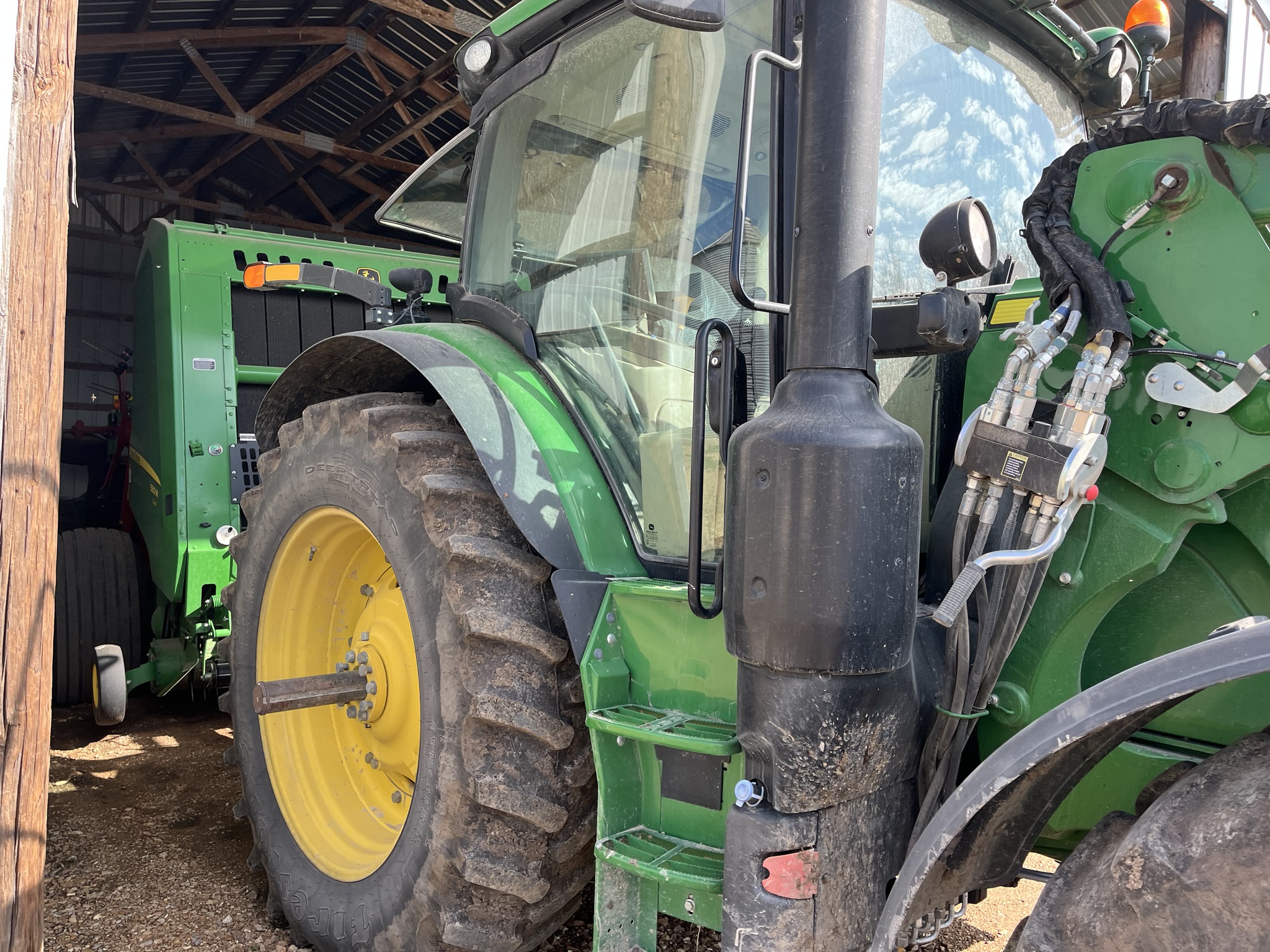  2021 John Deere 6155R at Heritage Tractor in Clinton, MO