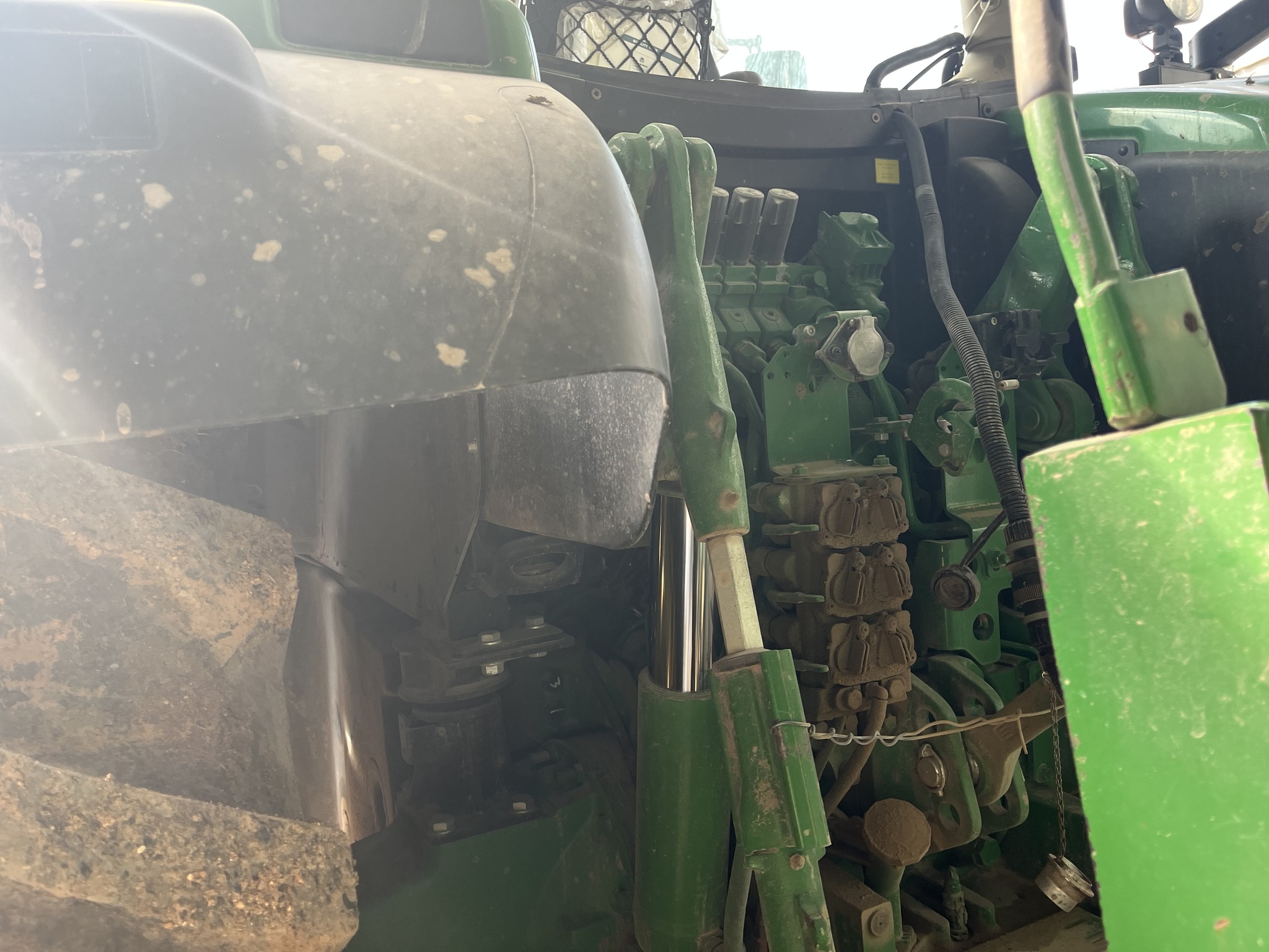  2021 John Deere 6155R at Heritage Tractor in Clinton, MO