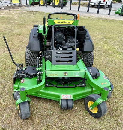 2025 John Deere Q820M