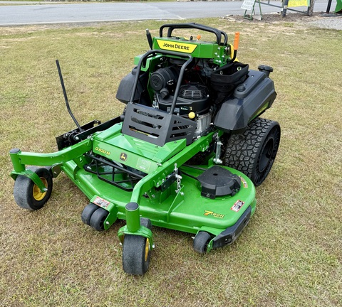 2025 John Deere Q820M