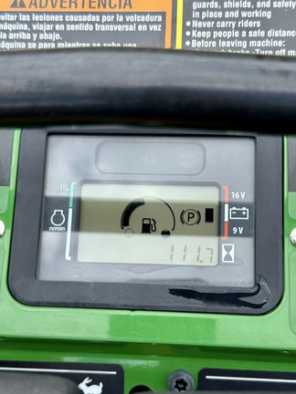2025 John Deere Q820M