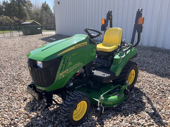  John Deere 1023E