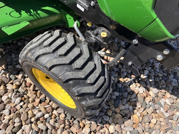2020 John Deere 1023E - Photo12
