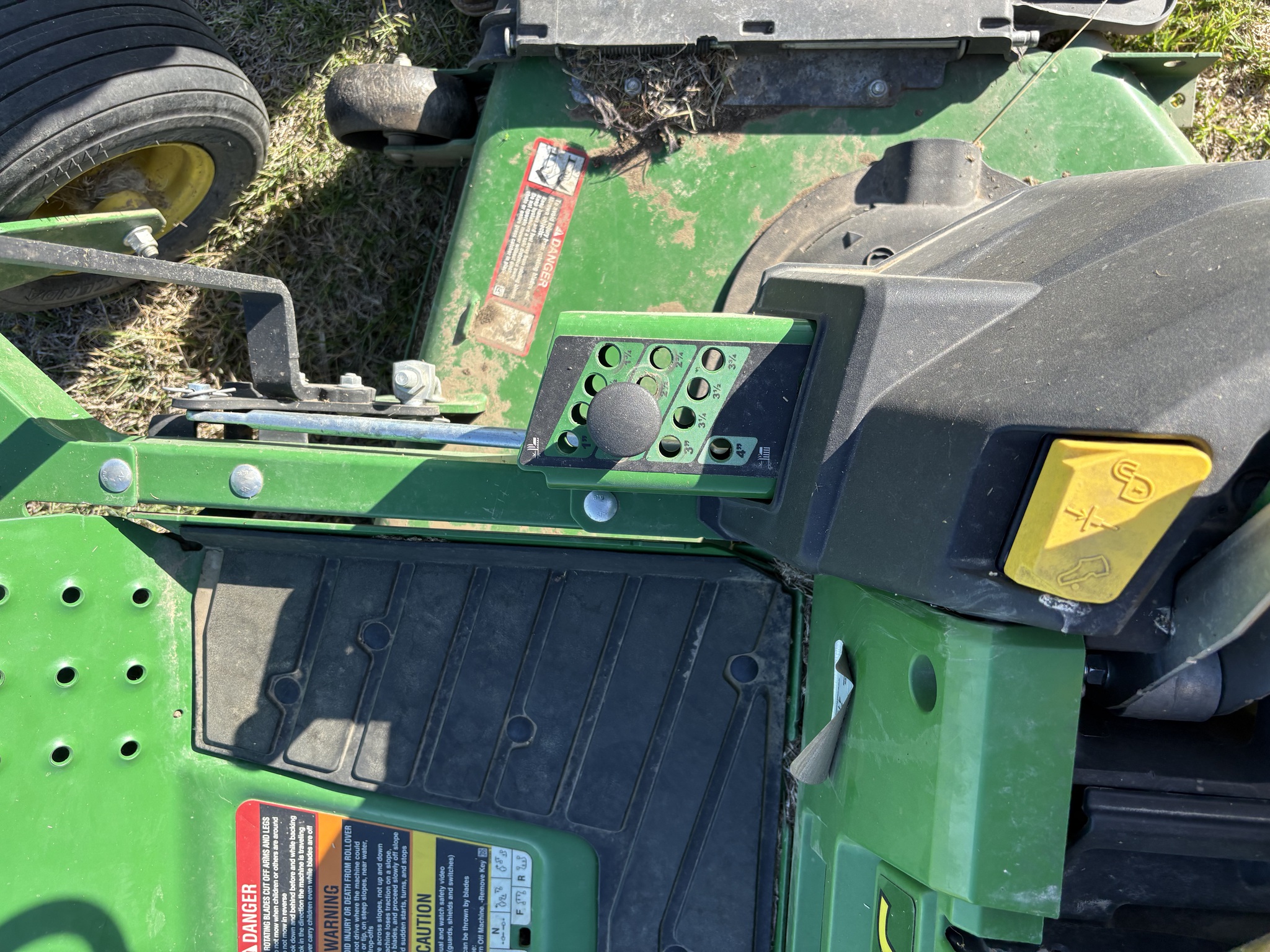 2023 John Deere Z530M Image 8