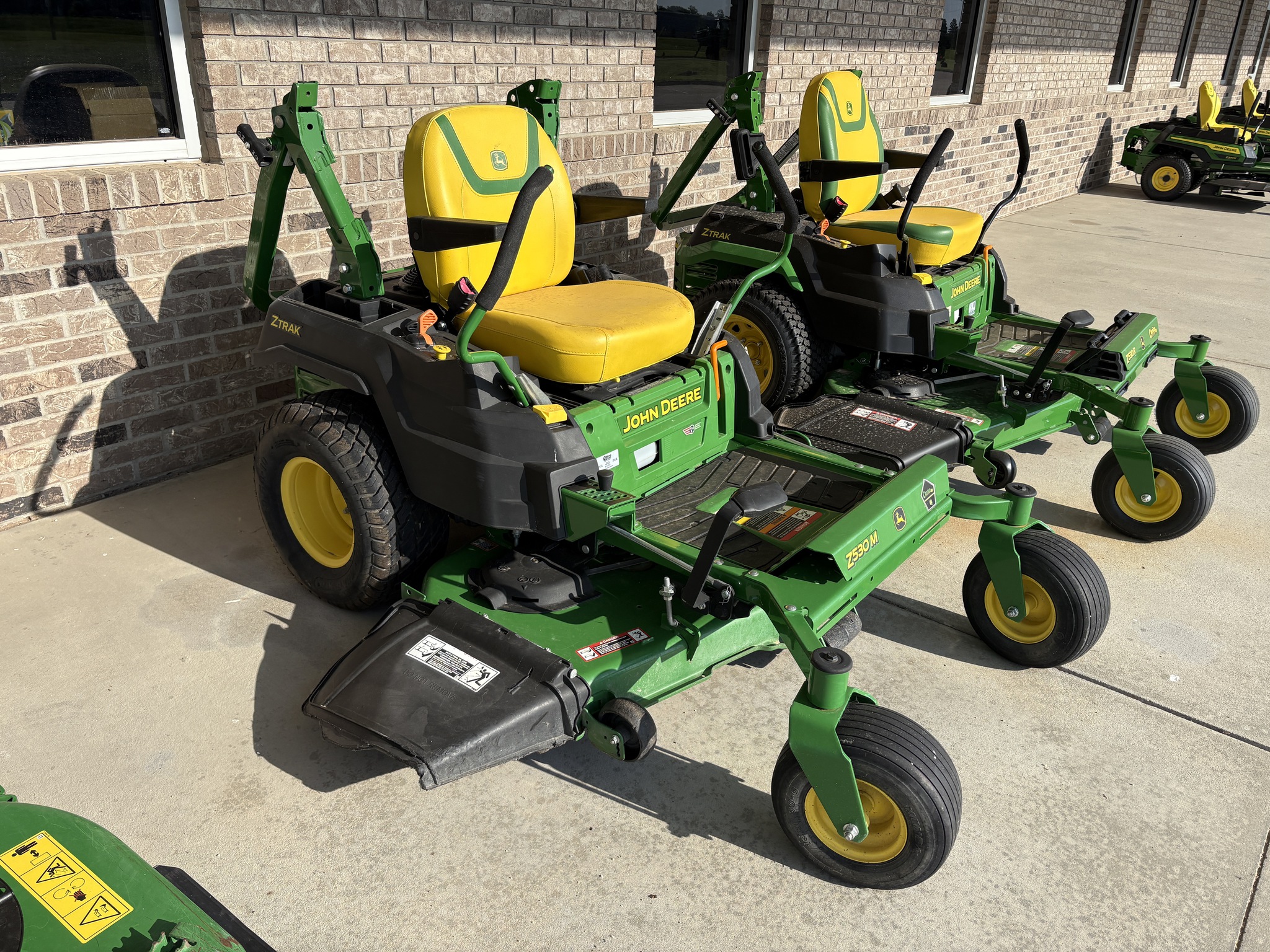 2023 John Deere Z530M Image 1