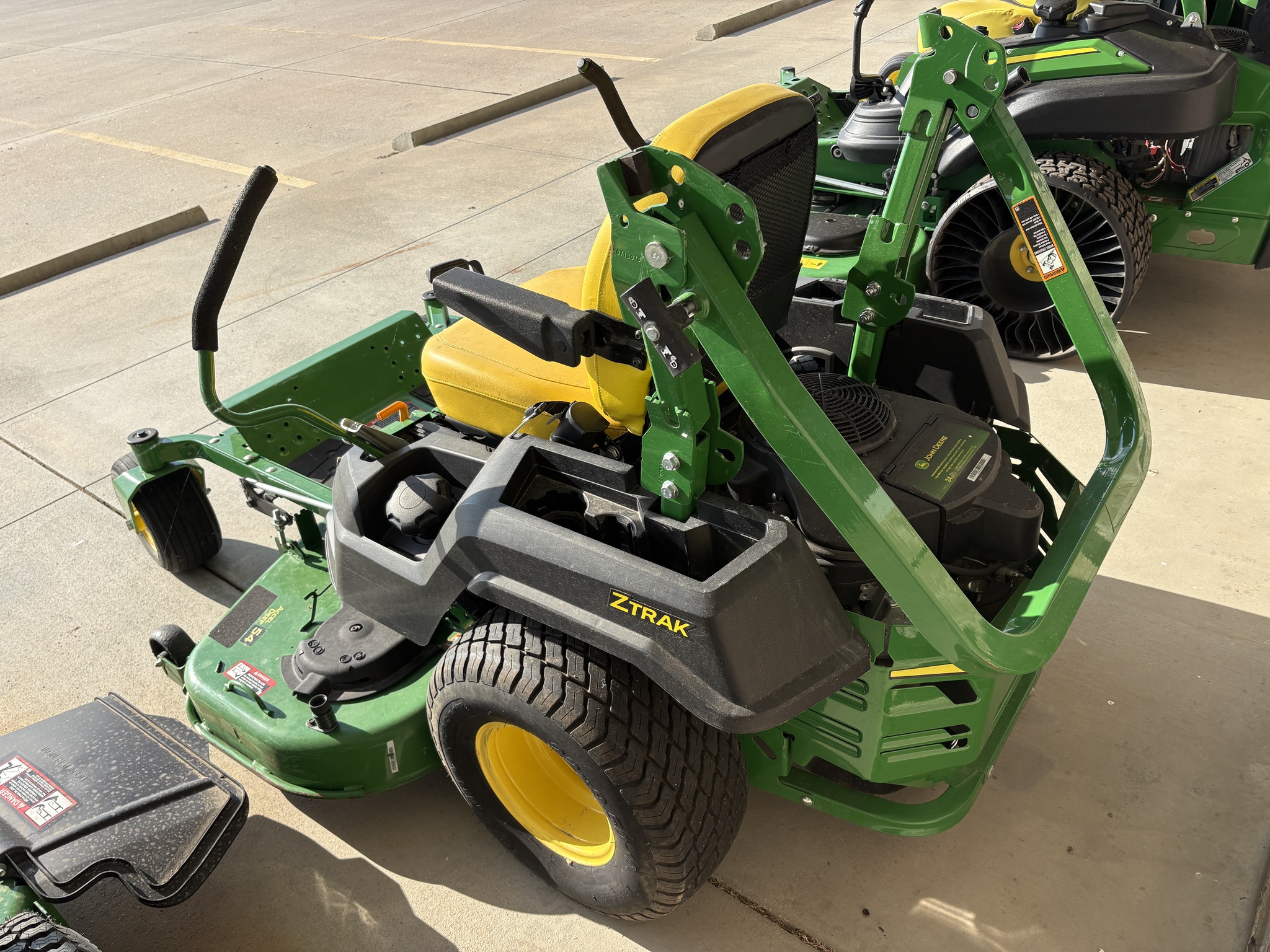 2023 John Deere Z530M Image 2