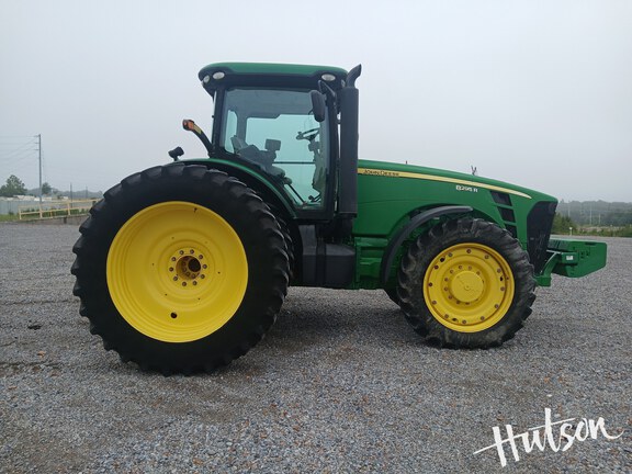 Photo of 2010 John Deere 8295R