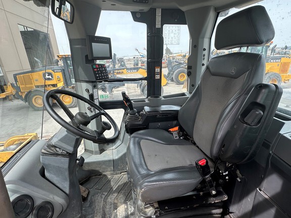 2023 John Deere 624 P HL