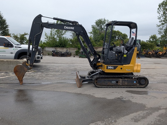 2022 John-Deere 35G