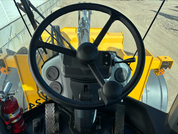 2024 John Deere 624 P