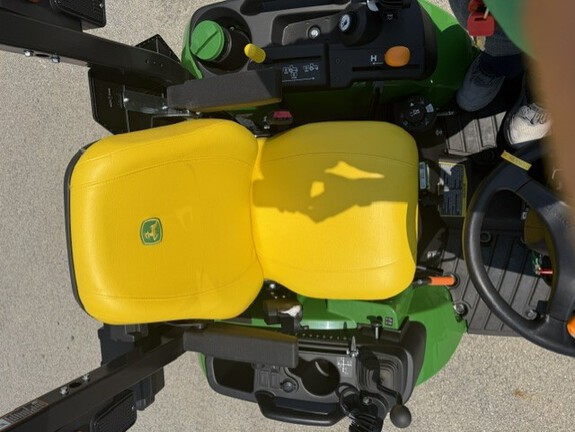 2026 John-Deere 2025R