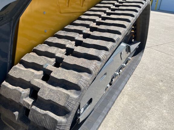 2023 John Deere 317G