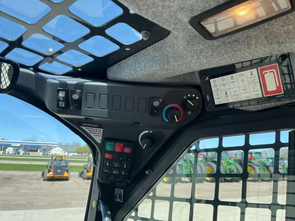 2023 John Deere 317G