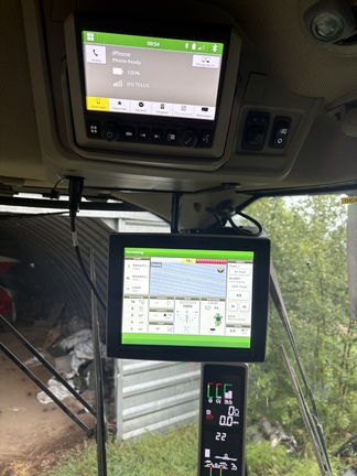 Used 2023 John Deere X9 1000 Combines at Horizon Ag & Turf in Vermilion, AB - Photo8