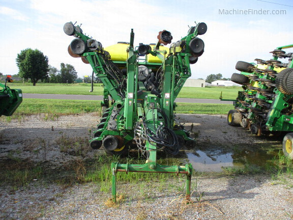 Photo of 2013 John Deere 1790