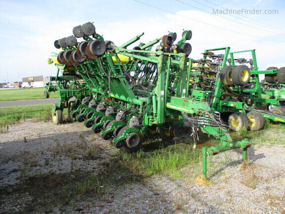 Photo of 2013 John Deere 1790