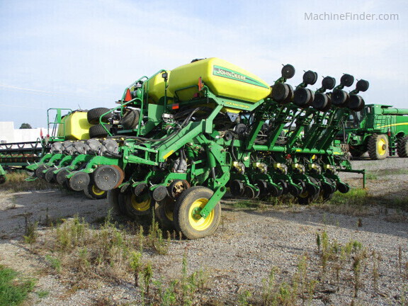 Photo of 2013 John Deere 1790