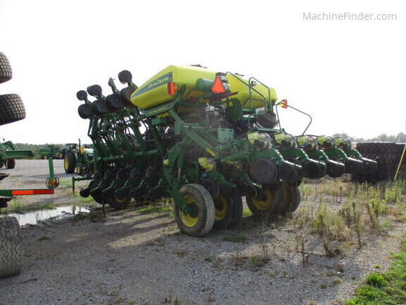 Photo of 2013 John Deere 1790