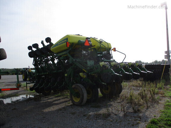 Photo of 2013 John Deere 1790