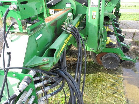Photo of 2013 John Deere 1790
