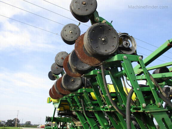 Photo of 2013 John Deere 1790