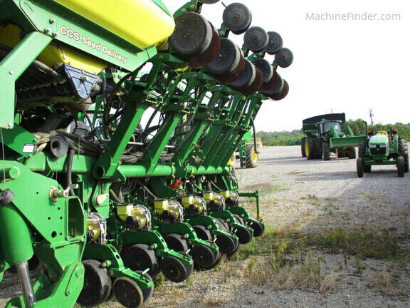 Photo of 2013 John Deere 1790