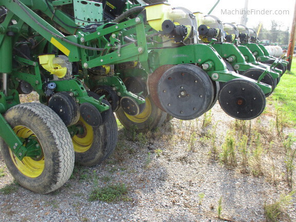 Photo of 2013 John Deere 1790