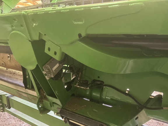 Used 2018 John Deere 640FD Combine Platforms at Koenig Equipment in Oxford, OH - Photo5