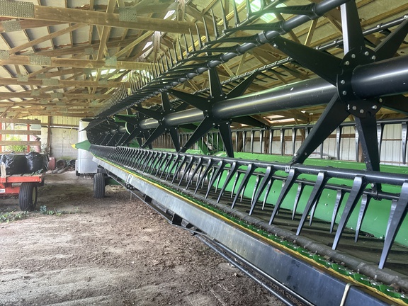 Used 2018 John Deere 640FD Combine Platforms at Koenig Equipment in Oxford, OH - Photo11