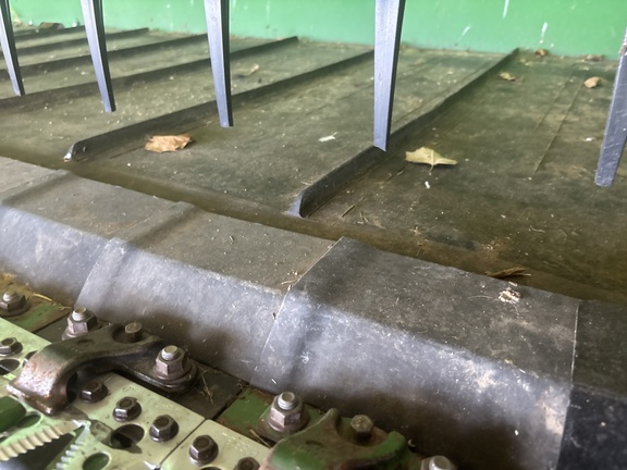 Used 2018 John Deere 640FD Combine Platforms at Koenig Equipment in Oxford, OH - Photo18