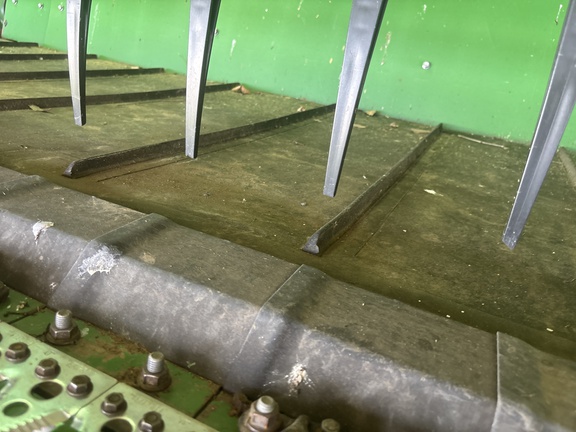 Used 2018 John Deere 640FD Combine Platforms at Koenig Equipment in Oxford, OH - Photo24
