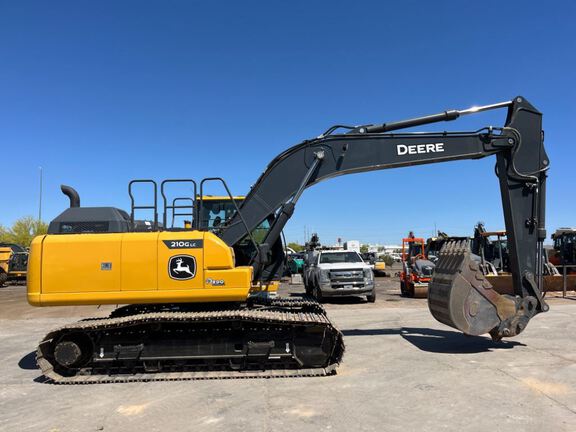 2022 John Deere 210GLC