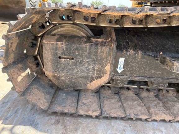 2022 John Deere 210GLC