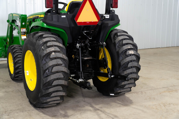 New In-Stock 2026 John Deere 3032E Compact Utility Tractors at Koenig Equipment in Oxford, OH - Photo8
