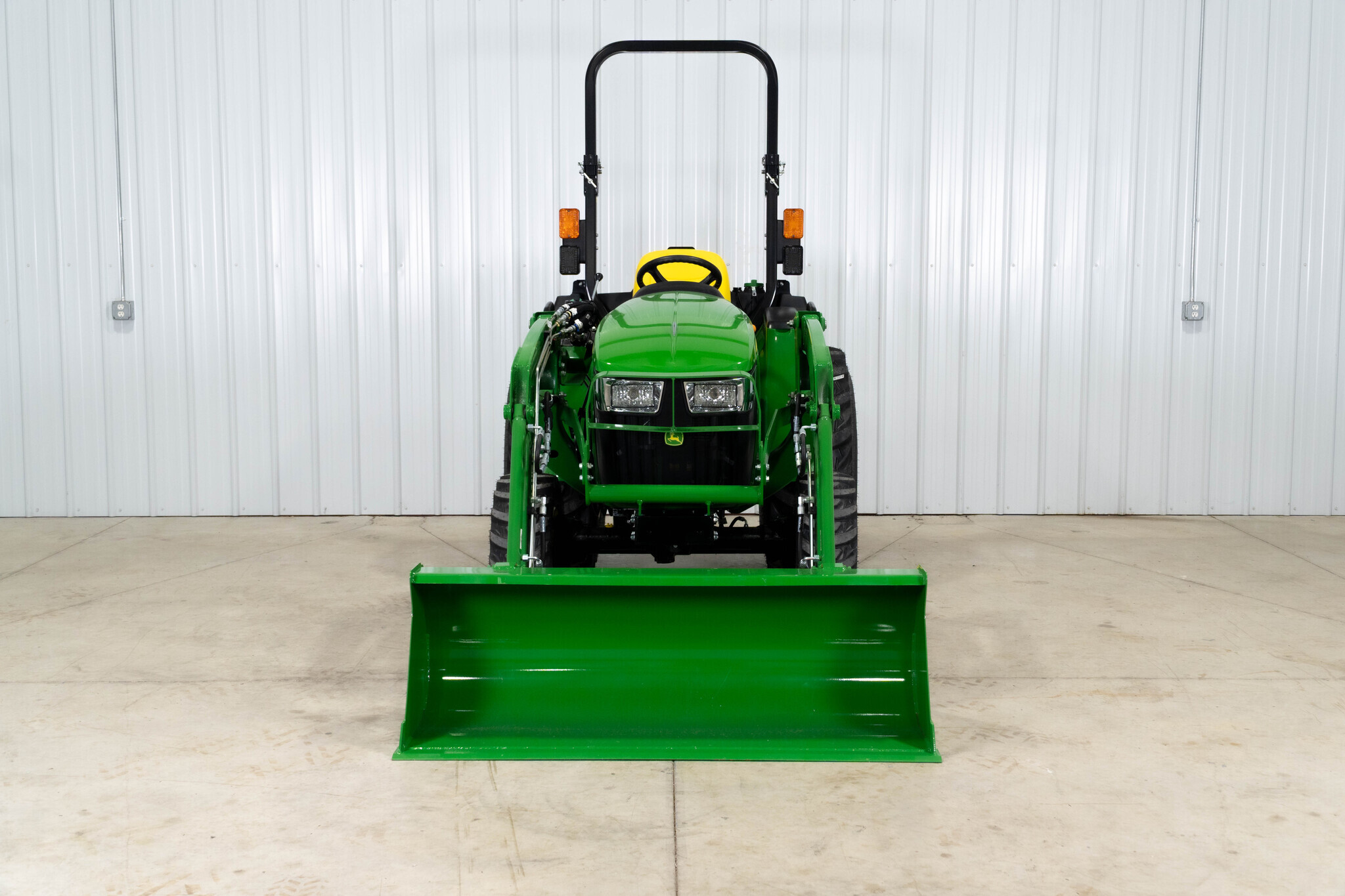 New In-Stock 2026 John Deere 3032E Compact Utility Tractors at Koenig Equipment in Oxford, OH - PhotoXL1