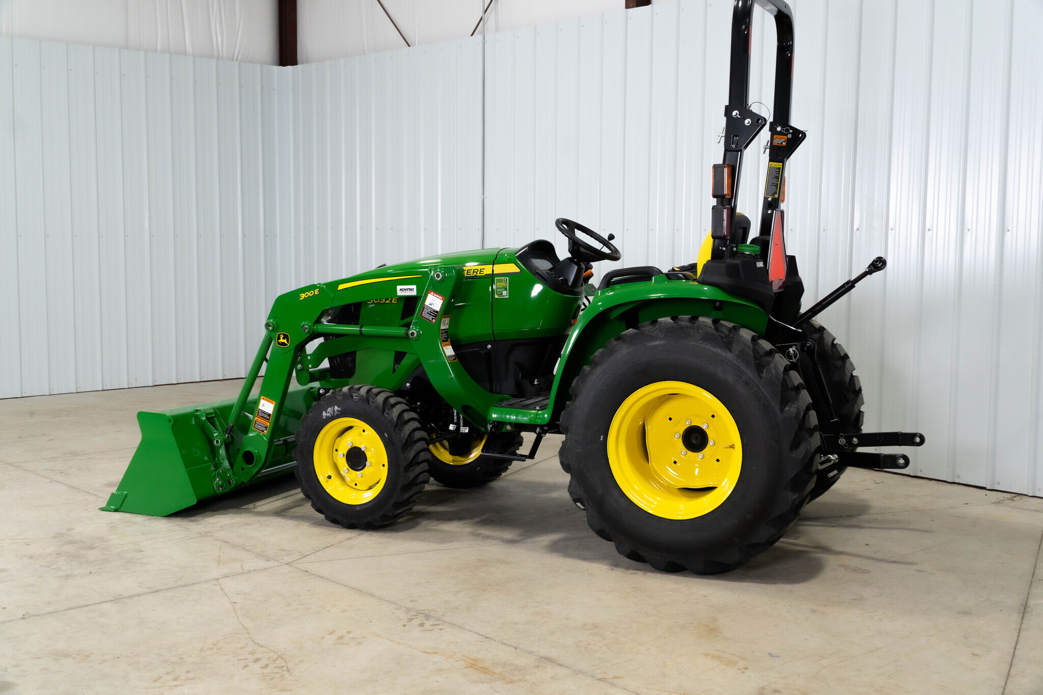 New In-Stock 2026 John Deere 3032E Compact Utility Tractors at Koenig Equipment in Oxford, OH - PhotoXL9