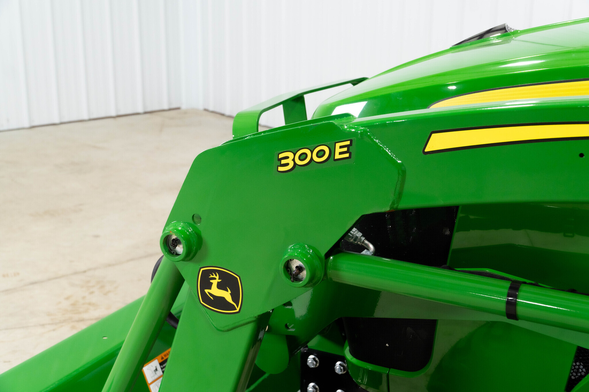 New In-Stock 2026 John Deere 3032E Compact Utility Tractors at Koenig Equipment in Oxford, OH - PhotoXL4