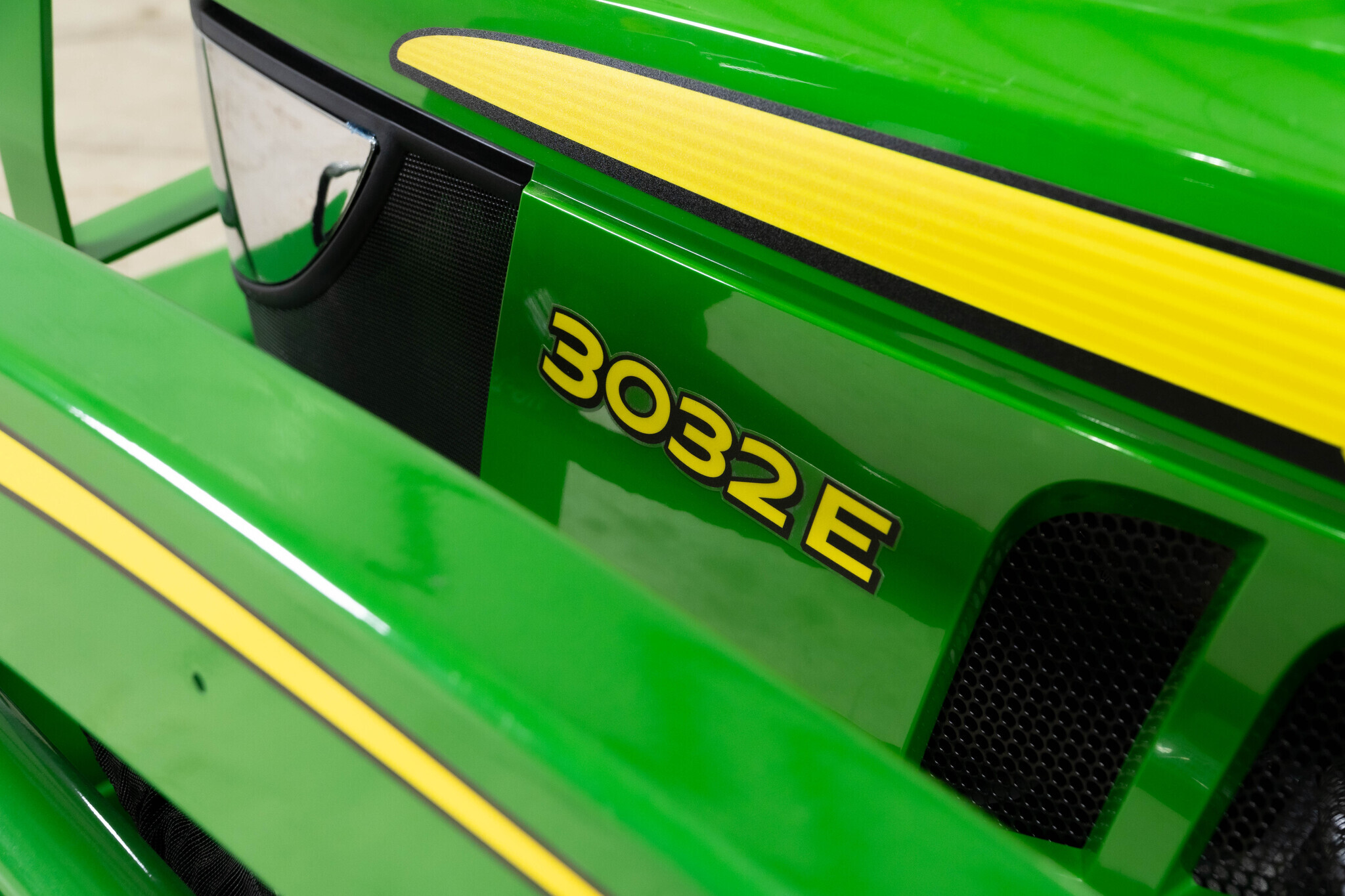 New In-Stock 2026 John Deere 3032E Compact Utility Tractors at Koenig Equipment in Oxford, OH - PhotoXL5