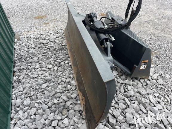 Photo of 2021 John Deere DB84