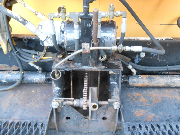 2004 Leeboy 1000D