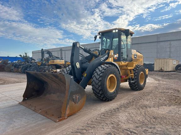 2021 John Deere 544P