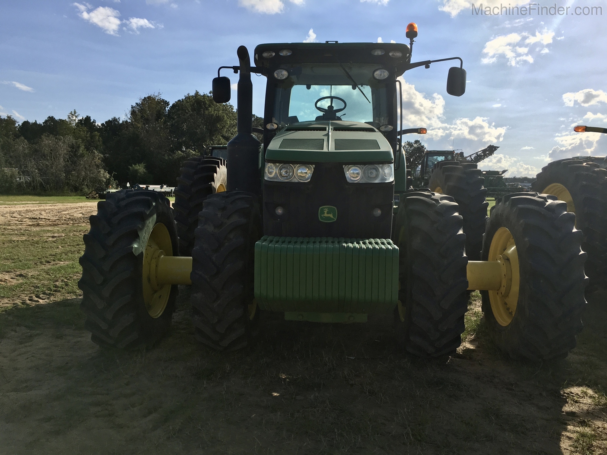 2012 John Deere 8360R Image 2