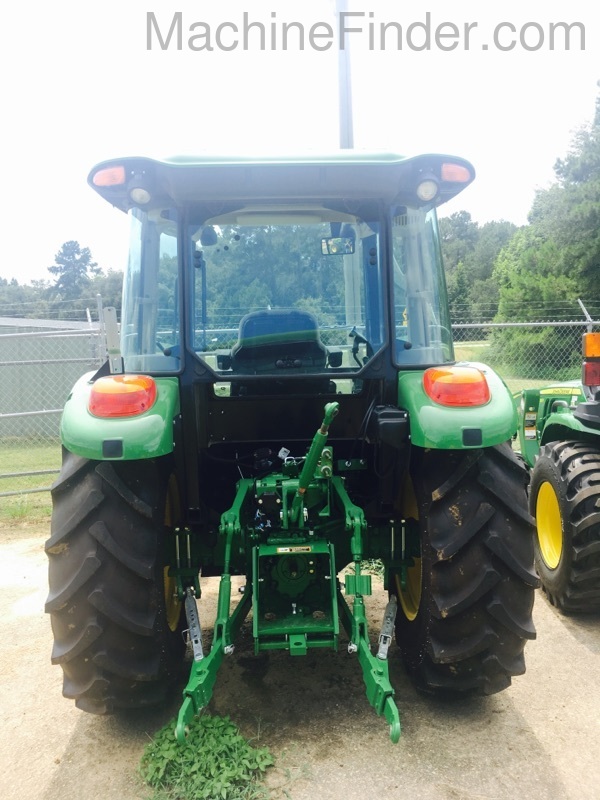 2018 John Deere 5065E Image 5