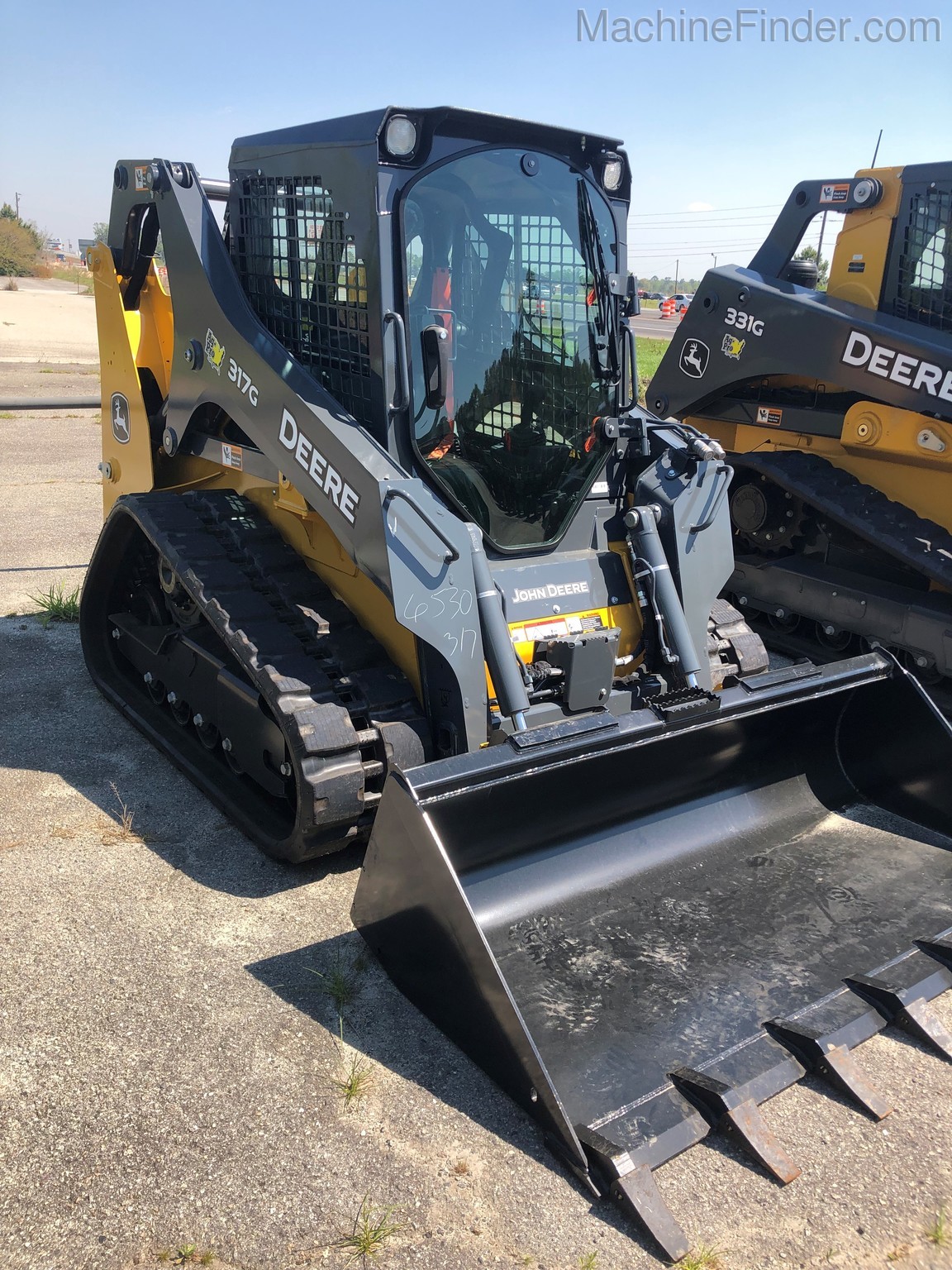 2020 John Deere 317G CAB Image 1