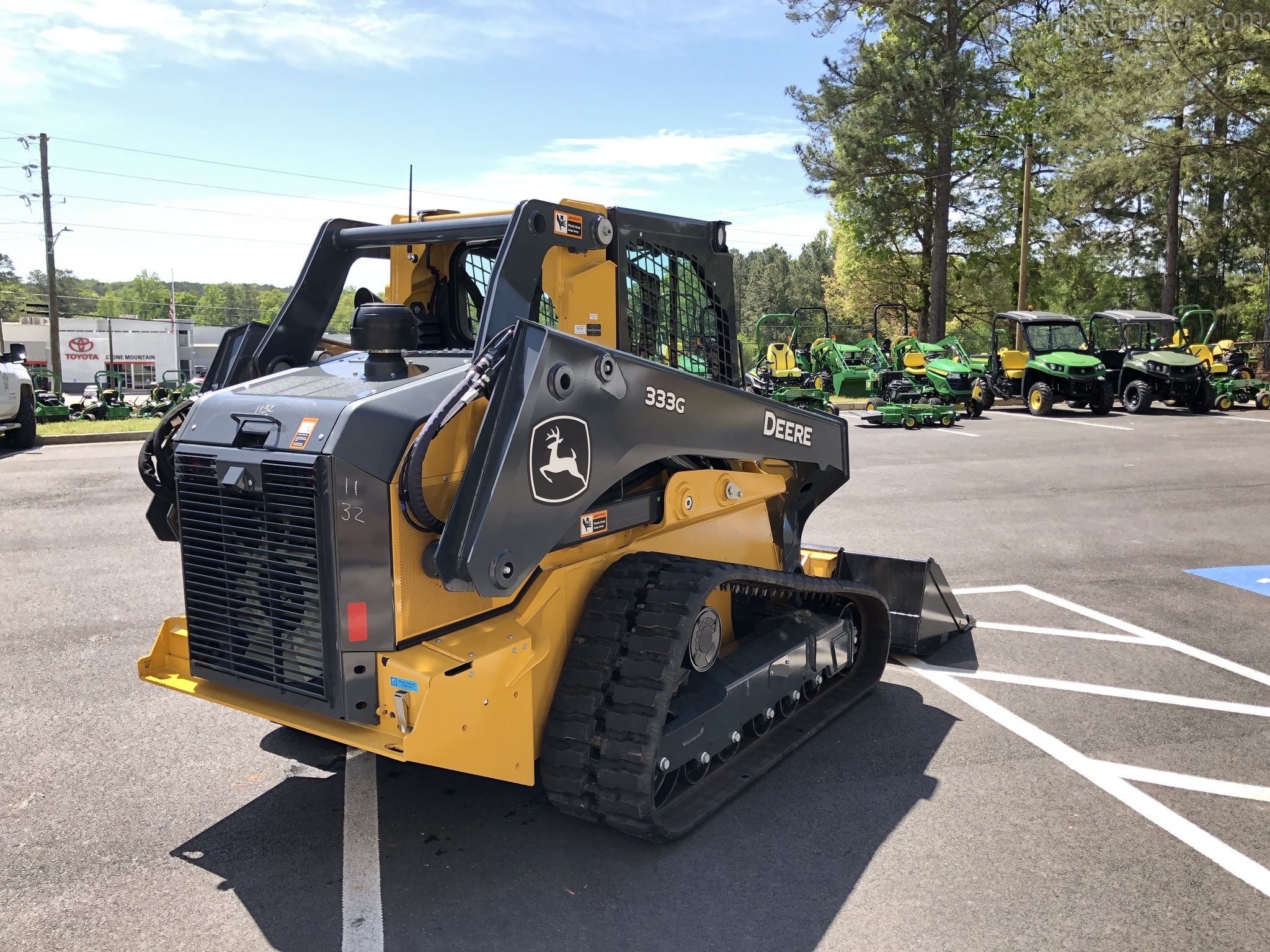 2020 John Deere 333G Image 3